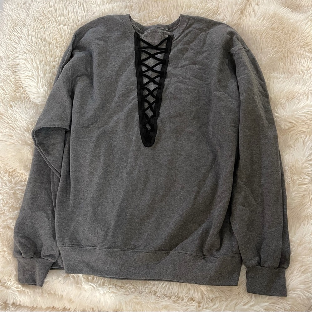 grey crewneck sweater